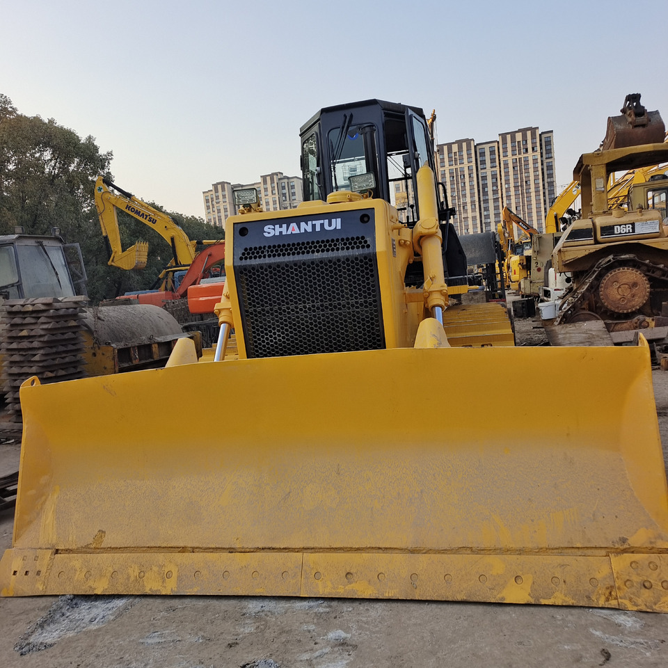 SHANTUI SD16 - Bulldozer: foto 1 SHANTUI SD16 - Bulldozer: foto 1