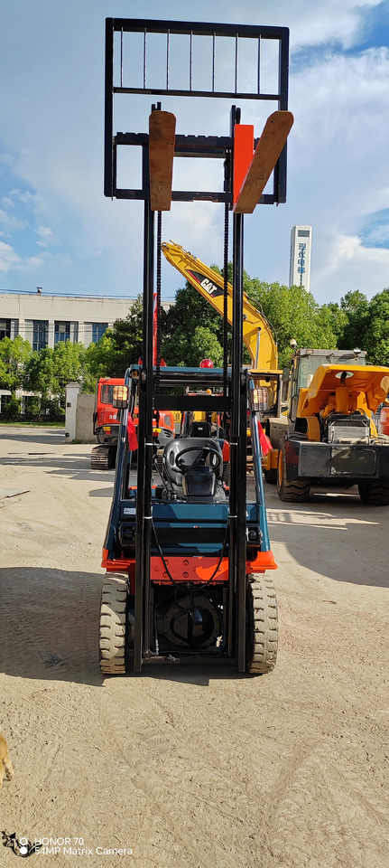 TOYOTA FD30 - Carretilla elevadora diésel: foto 2 TOYOTA FD30 - Carretilla elevadora diésel: foto 2