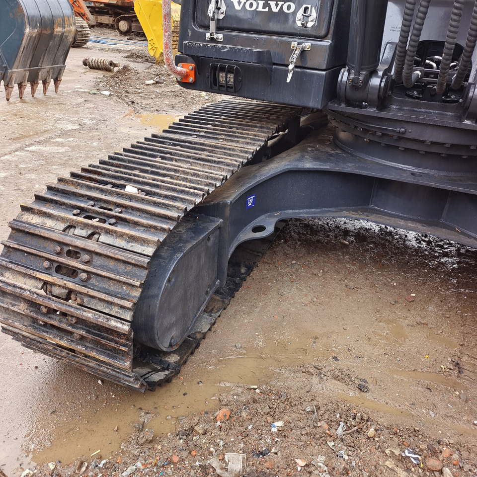 Excavadora de cadenas VOLVO EC210D: foto 10