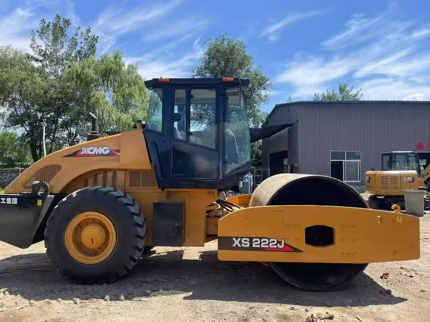 XCMG XS222J - Apisonadora de asfalto: foto 3 XCMG XS222J - Apisonadora de asfalto: foto 3