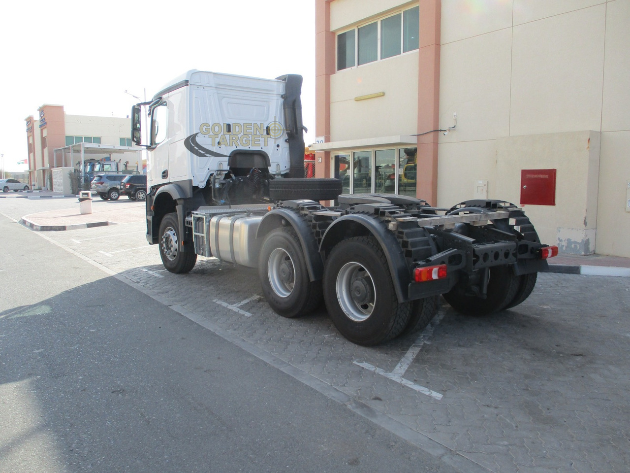 Mercedes-Benz Actros 3342 6x4 Right Hand Head Truck - Cabeza tractora: foto 4 Mercedes-Benz Actros 3342 6x4 Right Hand Head Truck - Cabeza tractora: foto 4