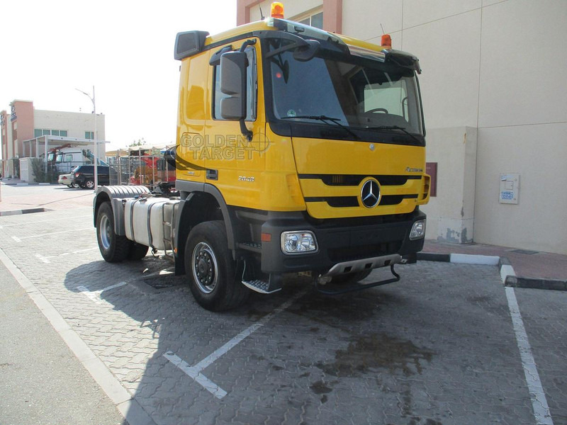 Camión Mercedes-Benz Actros 2048: foto 1