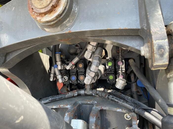 Claas Xerion 4000 - Tractor: foto 3 Claas Xerion 4000 - Tractor: foto 3