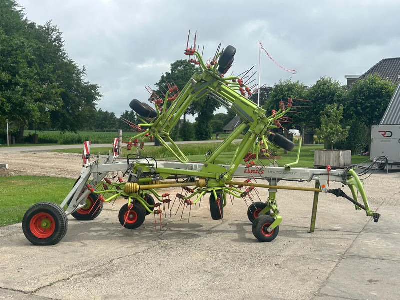 Claas Volto 1320 T Gedragen 13 meter schudder - Henificadora: foto 2 Claas Volto 1320 T Gedragen 13 meter schudder - Henificadora: foto 2