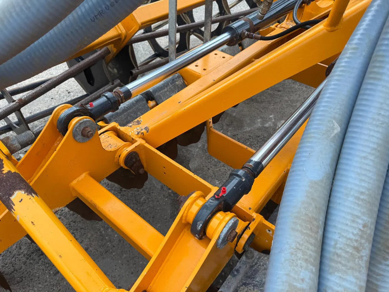 Veenhuis Terraject DISC 5.00 Schijvenegg Bemester Bouwlandinjecteur - Maquinaria agrícola: foto 4 Veenhuis Terraject DISC 5.00 Schijvenegg Bemester Bouwlandinjecteur - Maquinaria agrícola: foto 4