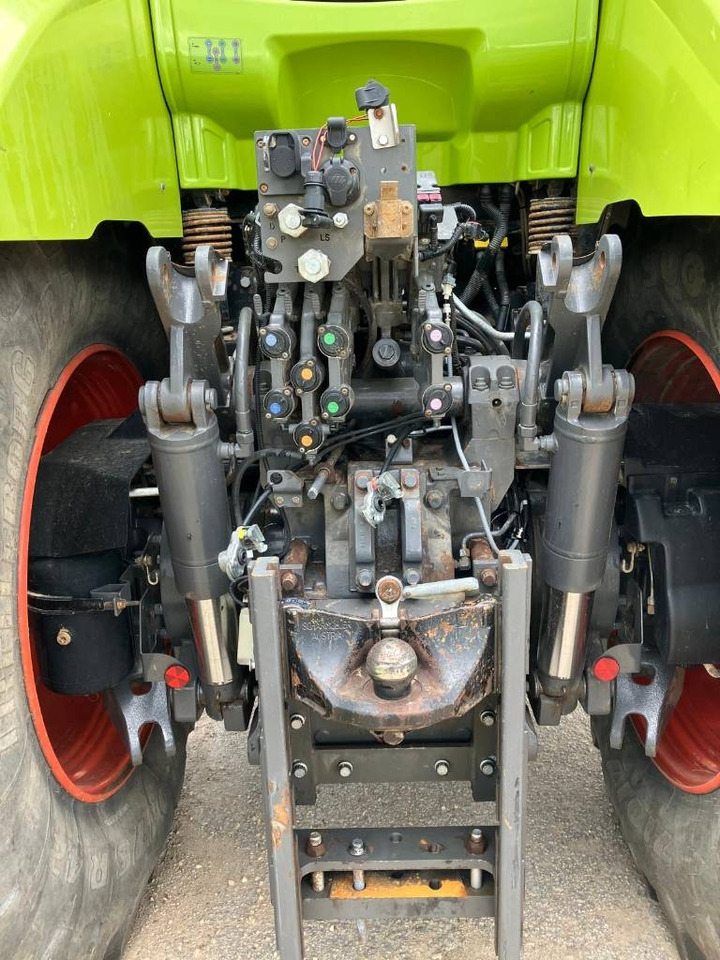 Tractor Claas Axion 920: foto 7