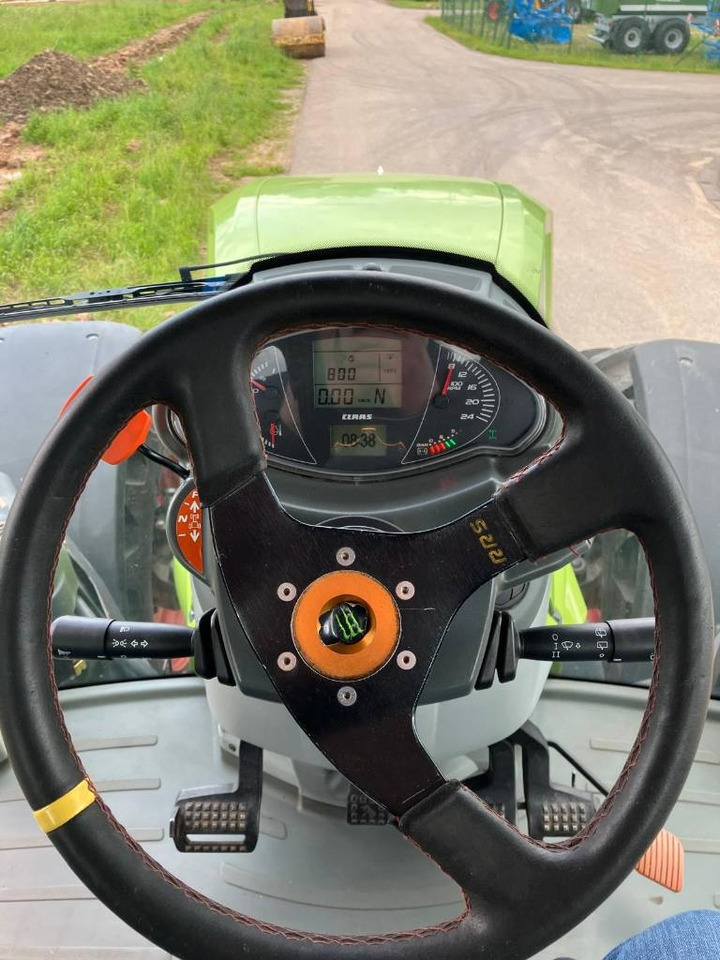 Tractor Claas Axion 920: foto 13