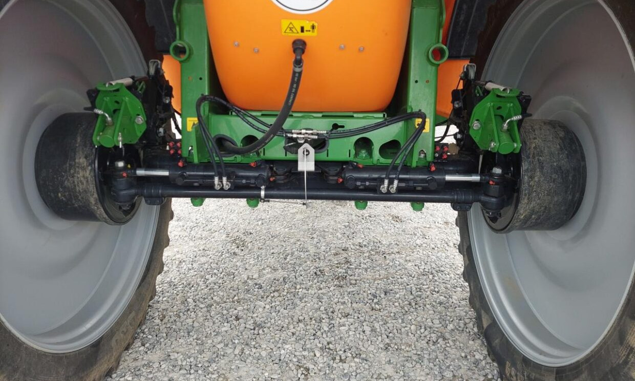 Amazone UX 5200 - 28m med Ama-Select - Pulverizador arrastrado: foto 5 Amazone UX 5200 - 28m med Ama-Select - Pulverizador arrastrado: foto 5