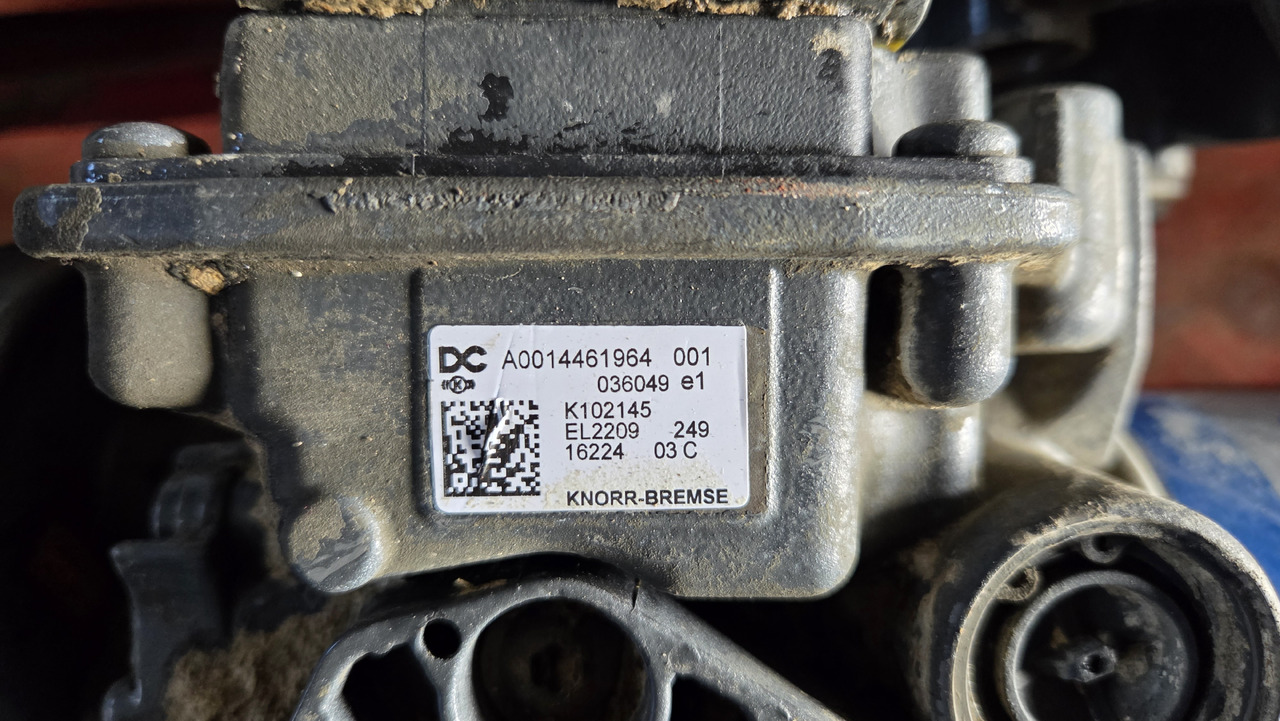 KNORR-BREMSE CONTROL UNIT EAPU K 102145 - Unidad de control para Camión: foto 5 KNORR-BREMSE CONTROL UNIT EAPU K 102145 - Unidad de control para Camión: foto 5
