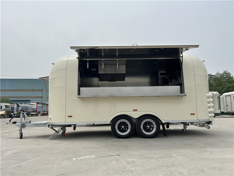 European Food Truck Pizza Food Truck, Smash Burger Foodtruck - Remolque venta ambulante: foto 1 European Food Truck Pizza Food Truck, Smash Burger Foodtruck - Remolque venta ambulante: foto 1