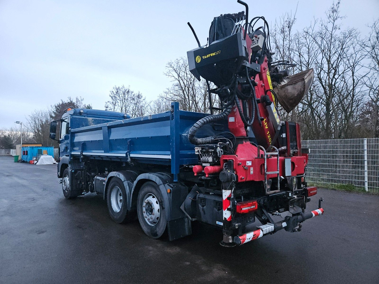 MAN TGS 26.420 6x2 Kipper / Bordmatik links+rechts - Camión volquete, Camión grúa: foto 4 MAN TGS 26.420 6x2 Kipper / Bordmatik links+rechts - Camión volquete, Camión grúa: foto 4