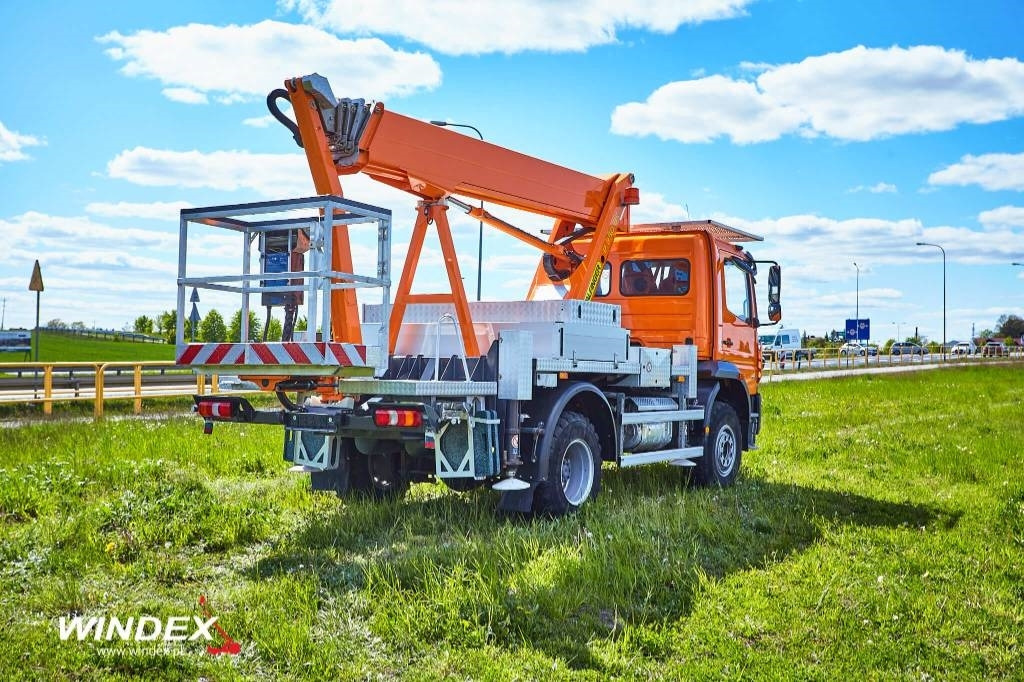 Palfinger P 250 BK - Camión con plataforma elevadora: foto 3 Palfinger P 250 BK - Camión con plataforma elevadora: foto 3