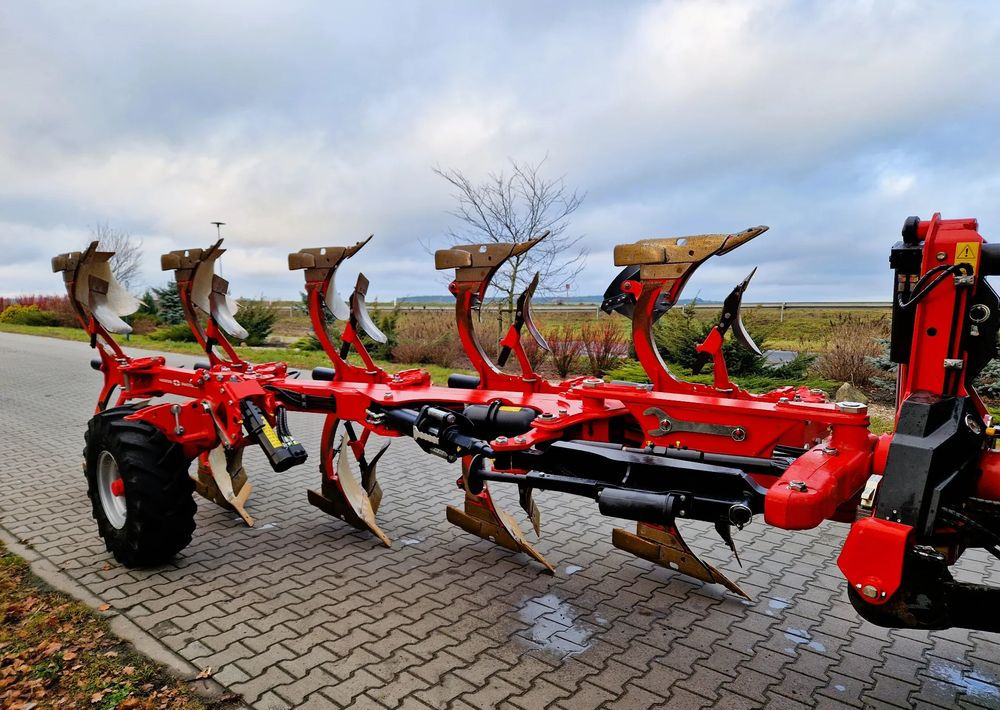 Gregoire Besson Gregoire Besson Rover 70 - Arado: foto 2 Gregoire Besson Gregoire Besson Rover 70 - Arado: foto 2