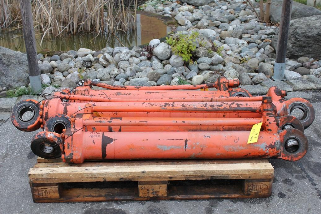 Atlas 1602D - Cilindro hidráulico para Maquinaria de construcción: foto 3 Atlas 1602D - Cilindro hidráulico para Maquinaria de construcción: foto 3