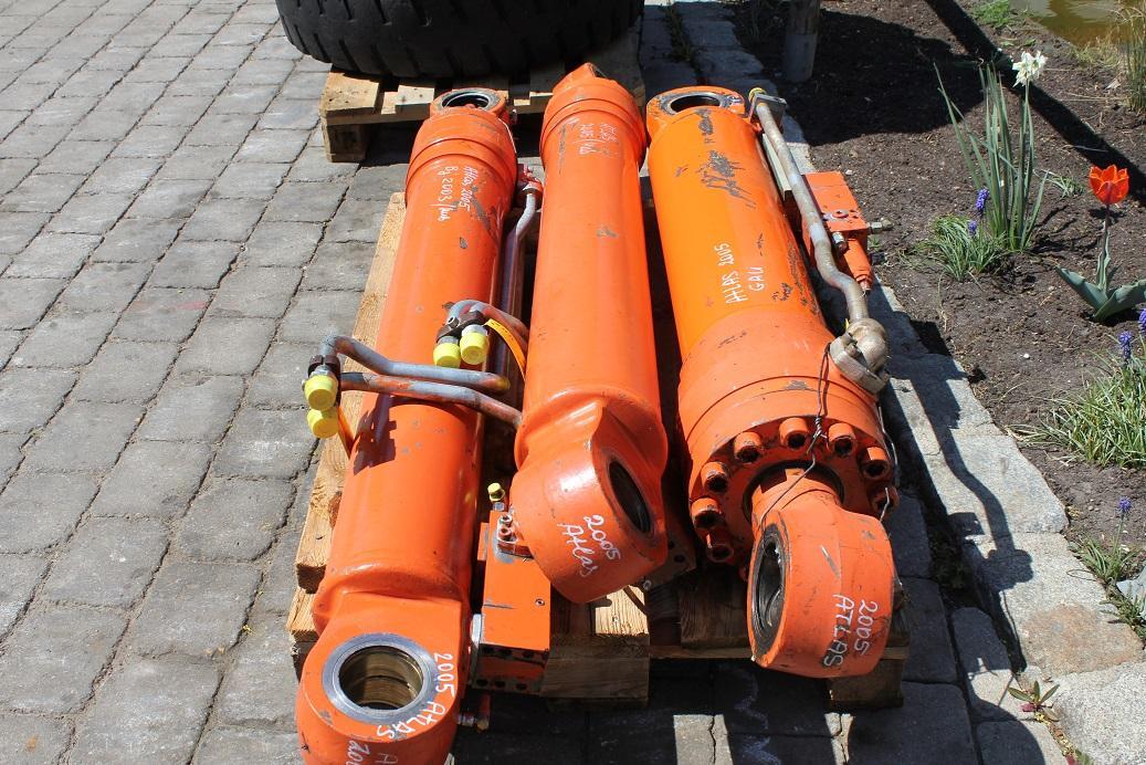 Atlas 2005 - Cilindro hidráulico para Maquinaria de construcción: foto 2 Atlas 2005 - Cilindro hidráulico para Maquinaria de construcción: foto 2