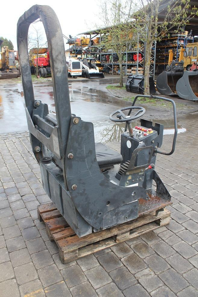 Bomag BW 100 AC 3 - Cabina e interior para Compactador mixto: foto 5 Bomag BW 100 AC 3 - Cabina e interior para Compactador mixto: foto 5