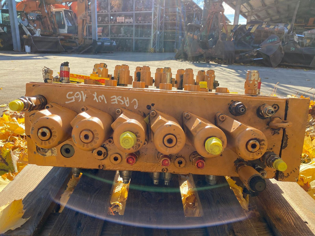 Case WX 165 - Válvula hidráulica para Maquinaria de construcción: foto 4 Case WX 165 - Válvula hidráulica para Maquinaria de construcción: foto 4