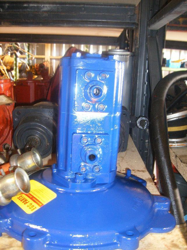 Hitachi 5 tONNER - Bomba hidráulica para Maquinaria de construcción: foto 4 Hitachi 5 tONNER - Bomba hidráulica para Maquinaria de construcción: foto 4