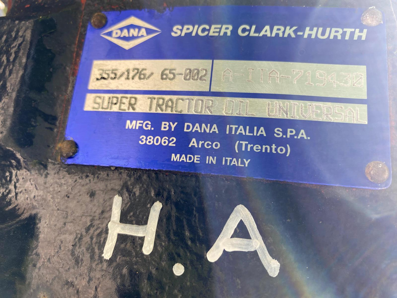 Hitachi EX 165 , Spicer Hurth - Eje y piezas para Maquinaria de construcción: foto 3 Hitachi EX 165 , Spicer Hurth - Eje y piezas para Maquinaria de construcción: foto 3