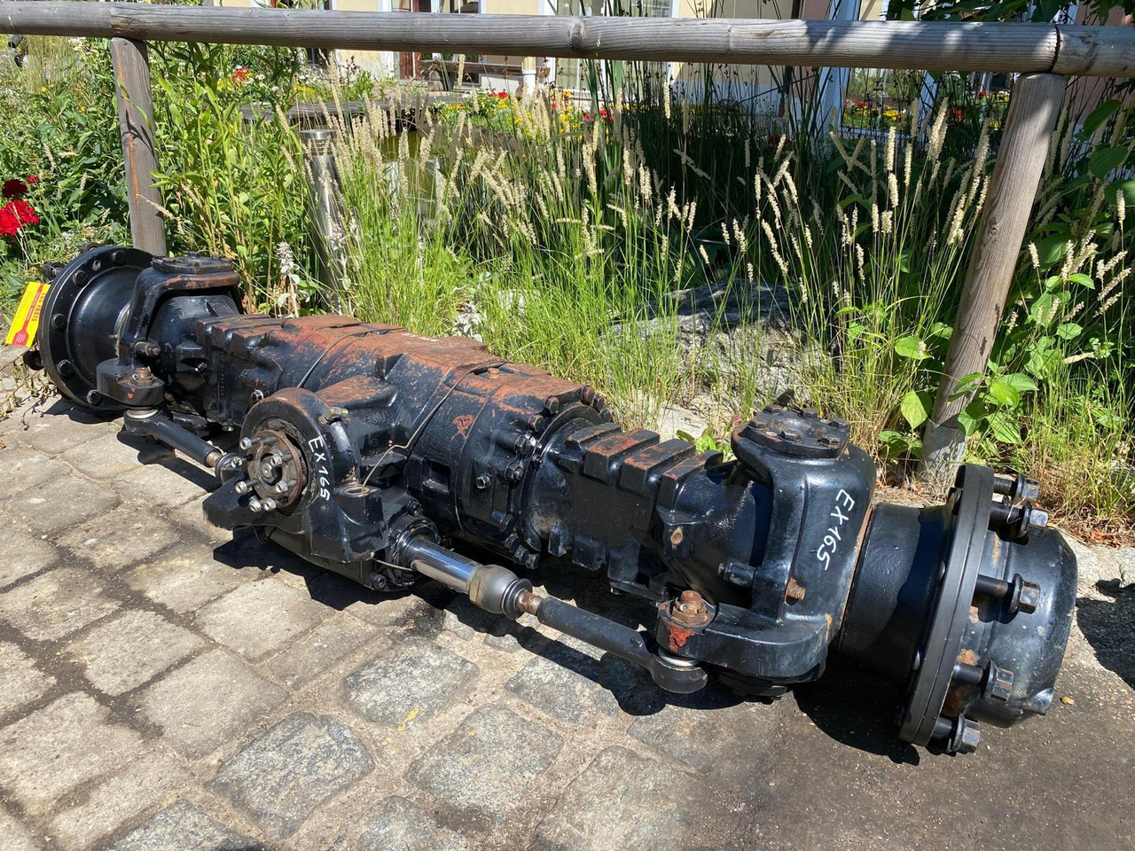 Hitachi EX 165 , Spicer Hurth - Eje y piezas para Maquinaria de construcción: foto 2 Hitachi EX 165 , Spicer Hurth - Eje y piezas para Maquinaria de construcción: foto 2