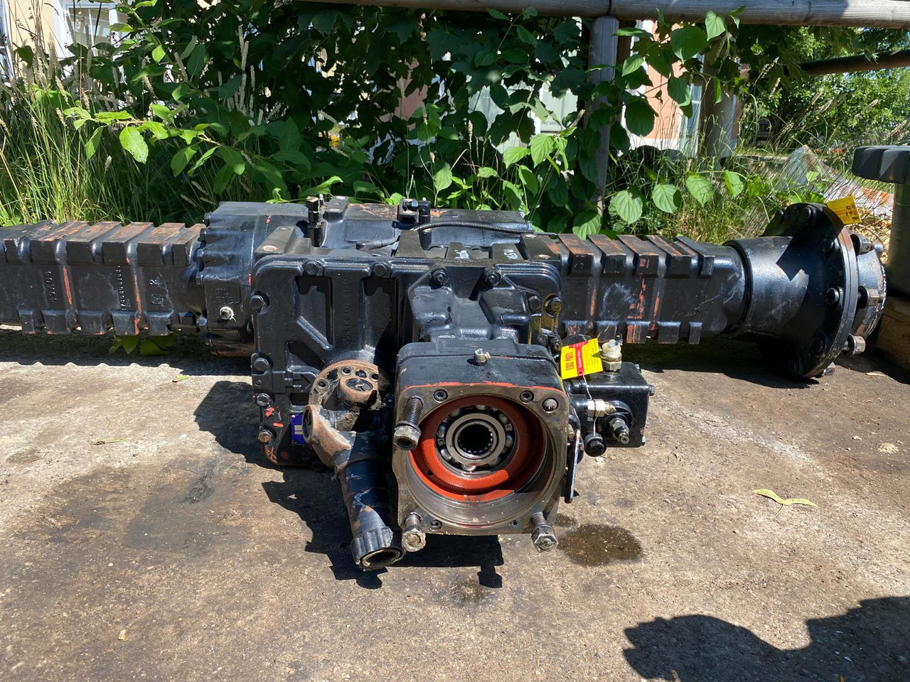 Hitachi EX 165 , Spicer Hurth - Eje y piezas para Maquinaria de construcción: foto 4 Hitachi EX 165 , Spicer Hurth - Eje y piezas para Maquinaria de construcción: foto 4