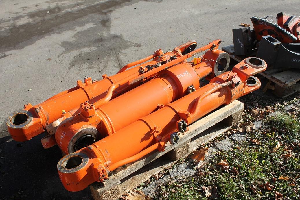 Hitachi ZW 310 - Cilindro hidráulico para Maquinaria de construcción: foto 1 Hitachi ZW 310 - Cilindro hidráulico para Maquinaria de construcción: foto 1