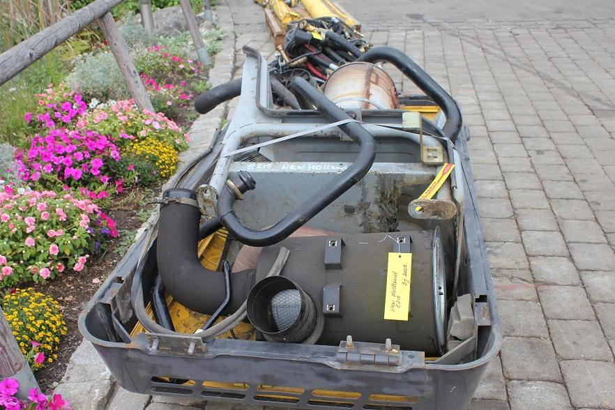 Holland E 215 - Cabina e interior para Excavadora de cadenas: foto 2 Holland E 215 - Cabina e interior para Excavadora de cadenas: foto 2