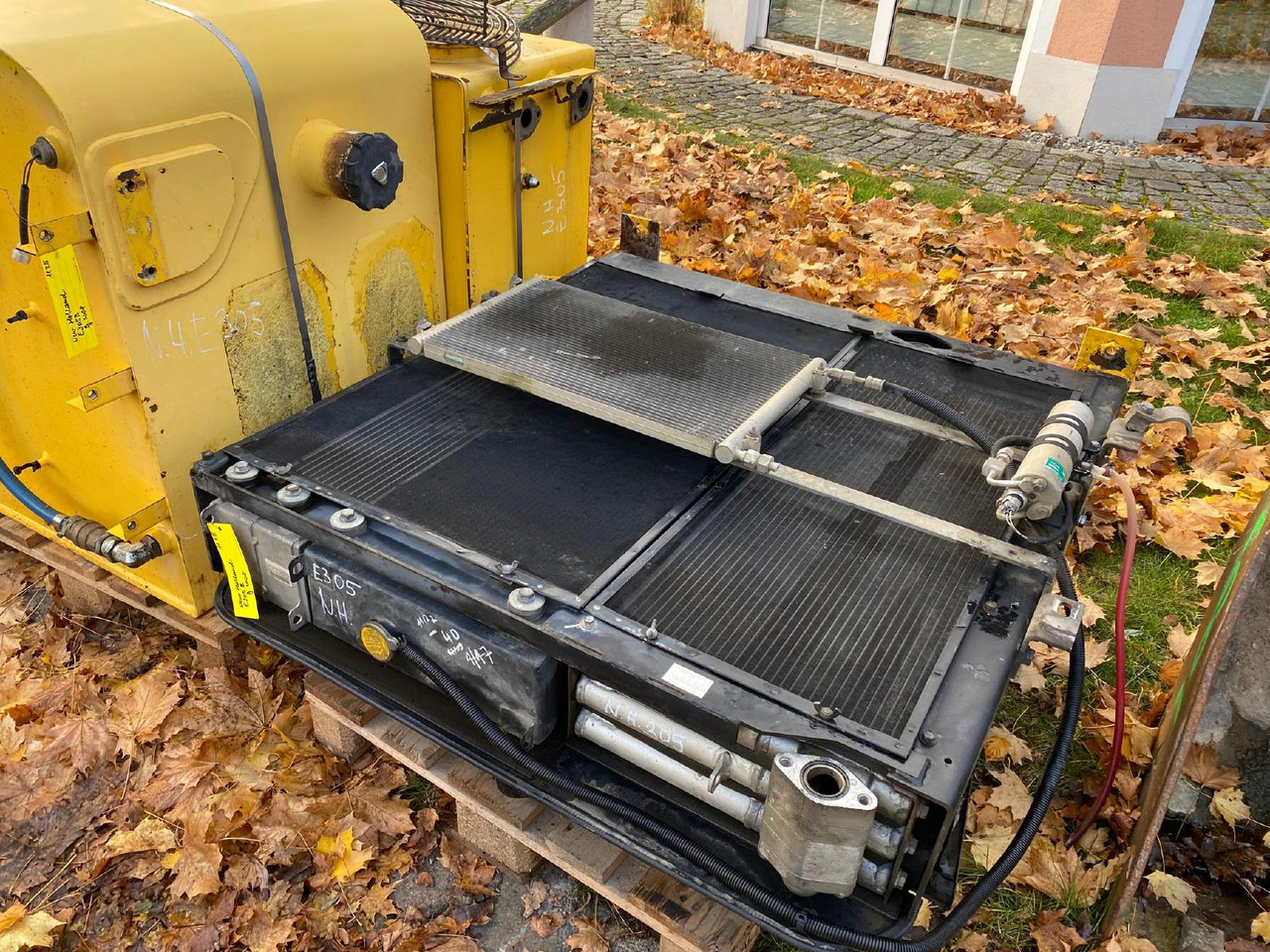Holland E 305 - Sistema de refrigeración para Maquinaria de construcción: foto 5 Holland E 305 - Sistema de refrigeración para Maquinaria de construcción: foto 5