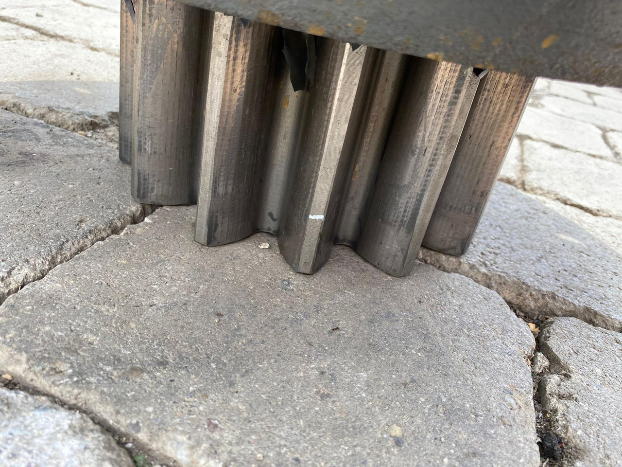 Holland E 305 - Reductor de giro para Maquinaria de construcción: foto 5 Holland E 305 - Reductor de giro para Maquinaria de construcción: foto 5