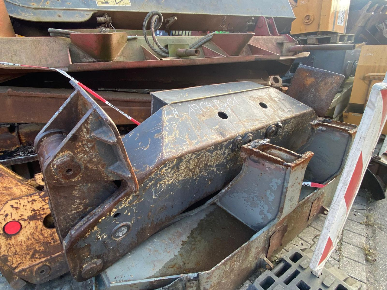 Liebherr A904 LIT - Implemento para Maquinaria de construcción: foto 2 Liebherr A904 LIT - Implemento para Maquinaria de construcción: foto 2