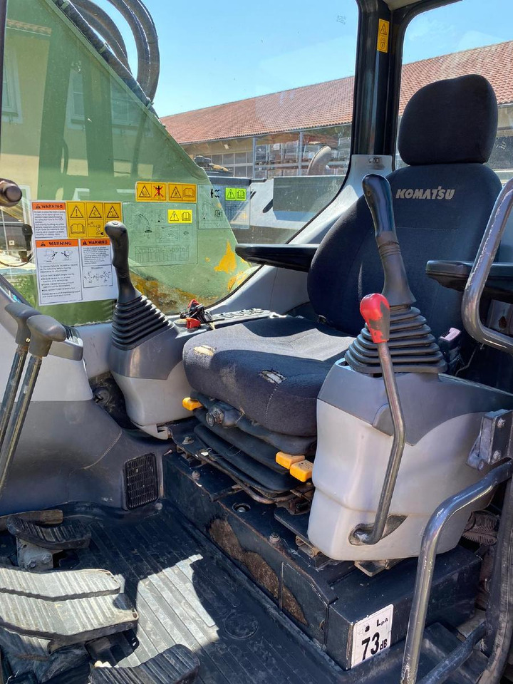 Excavadora de cadenas Komatsu PC 228LC 3K: foto 13 Excavadora de cadenas Komatsu PC 228LC 3K: foto 13