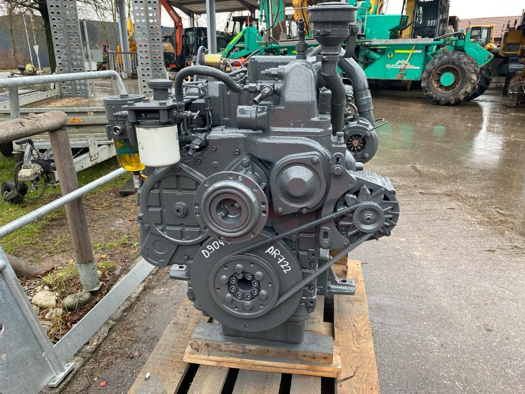 Liebherr D904T aus PR 722 - Motor para Maquinaria de construcción: foto 3 Liebherr D904T aus PR 722 - Motor para Maquinaria de construcción: foto 3