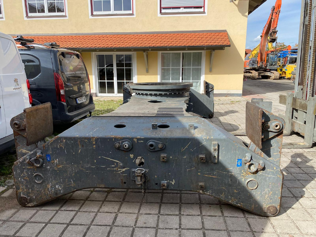 Liebherr LH 24 M LIT - Piezas del tren de rodaje para Maquinaria de construcción: foto 5 Liebherr LH 24 M LIT - Piezas del tren de rodaje para Maquinaria de construcción: foto 5