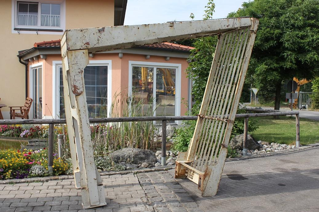 Liebherr R 974, R 964 - Carrocería y exterior para Maquinaria de construcción: foto 3 Liebherr R 974, R 964 - Carrocería y exterior para Maquinaria de construcción: foto 3