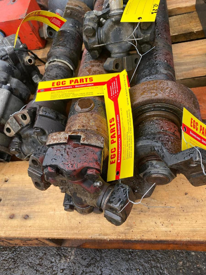 O&K L20 - Árbol de transmisión para Maquinaria de construcción: foto 2 O&K L20 - Árbol de transmisión para Maquinaria de construcción: foto 2