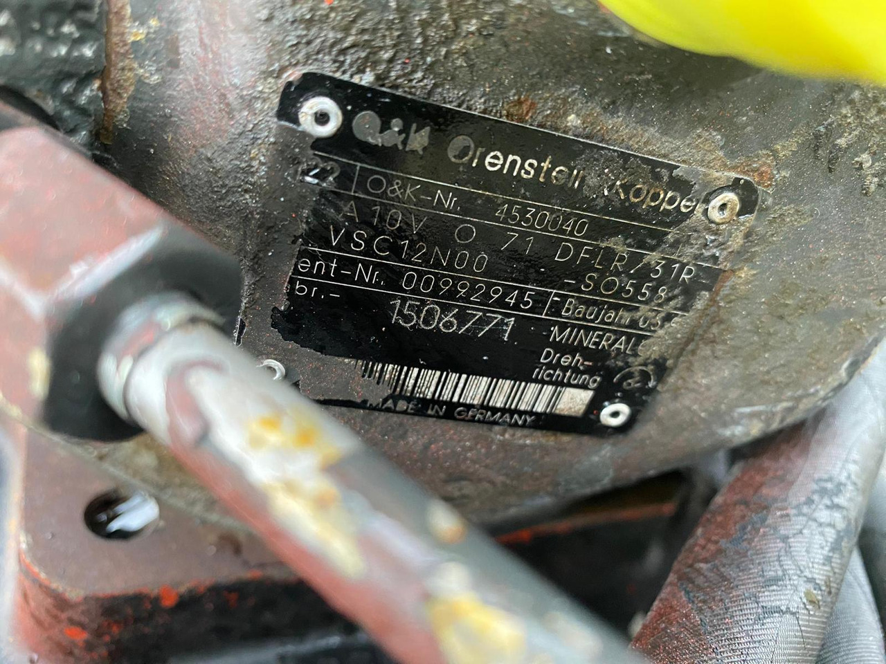 O&K ZF 4WG 120 aus L20 - Transmisión para Maquinaria de construcción: foto 4 O&K ZF 4WG 120 aus L20 - Transmisión para Maquinaria de construcción: foto 4