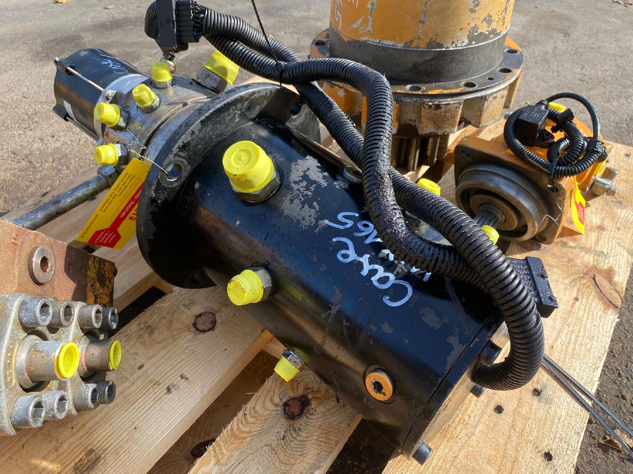 Case WX 165 - Piezas de recambio para Maquinaria de construcción: foto 2 Case WX 165 - Piezas de recambio para Maquinaria de construcción: foto 2