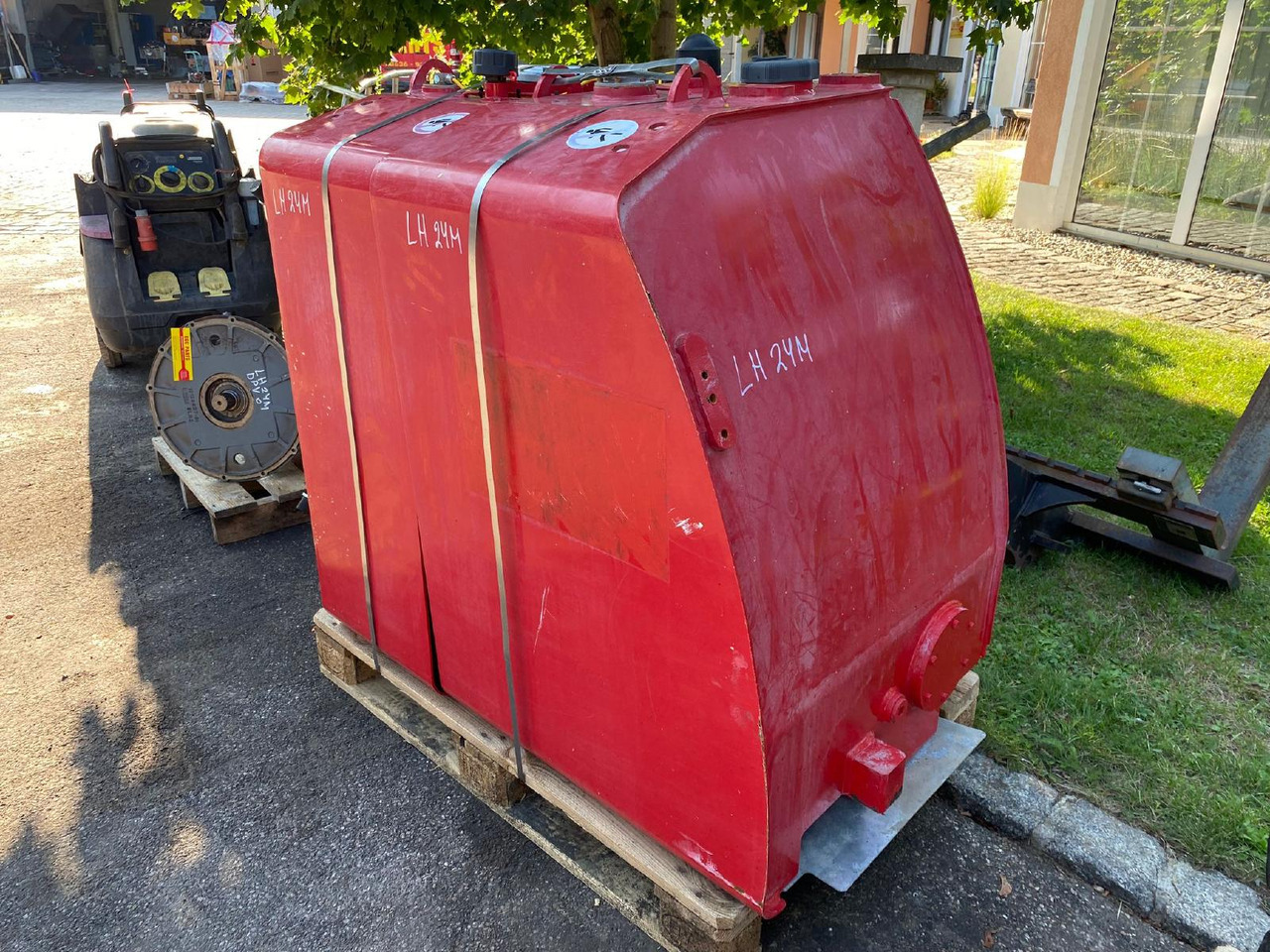 Liebherr LH 24M - Piezas de recambio para Maquinaria de construcción: foto 1 Liebherr LH 24M - Piezas de recambio para Maquinaria de construcción: foto 1