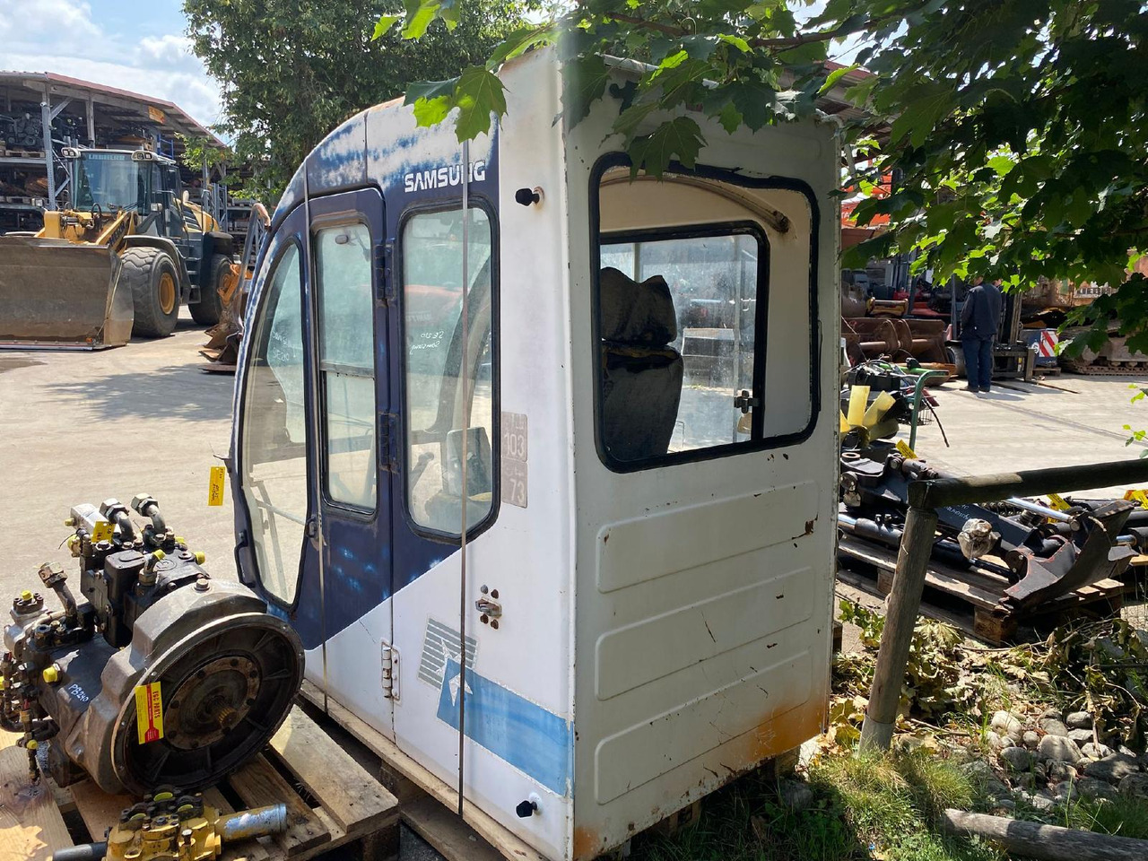 Samsung SE 210 - Cabina para Maquinaria de construcción: foto 2 Samsung SE 210 - Cabina para Maquinaria de construcción: foto 2