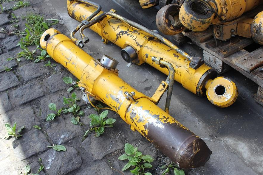 Volvo LM 846 - Cilindro hidráulico para Maquinaria de construcción: foto 5 Volvo LM 846 - Cilindro hidráulico para Maquinaria de construcción: foto 5