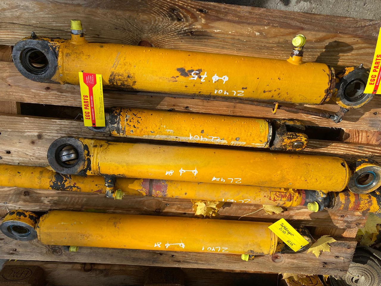 Zettelmeyer ZL401, ZL601B - Cilindro hidráulico para Maquinaria de construcción: foto 2 Zettelmeyer ZL401, ZL601B - Cilindro hidráulico para Maquinaria de construcción: foto 2