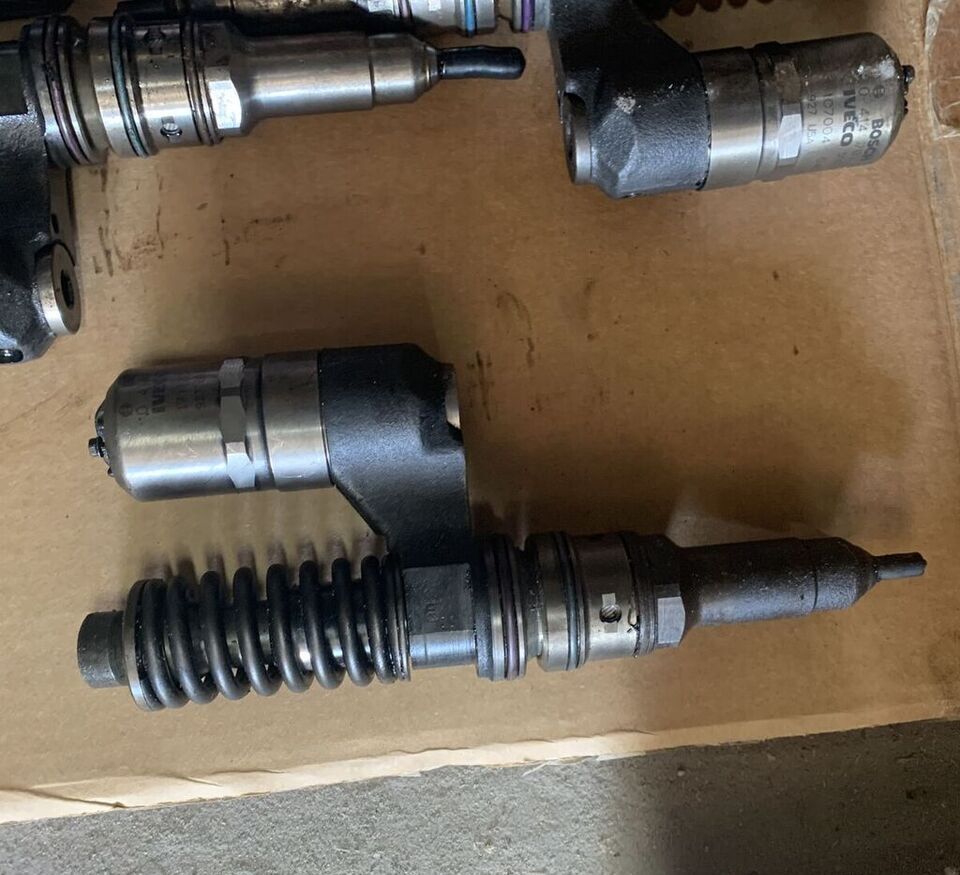 Bosch 0414701006 IVECO Stralis truck - Inyector para Camión: foto 4 Bosch 0414701006 IVECO Stralis truck - Inyector para Camión: foto 4