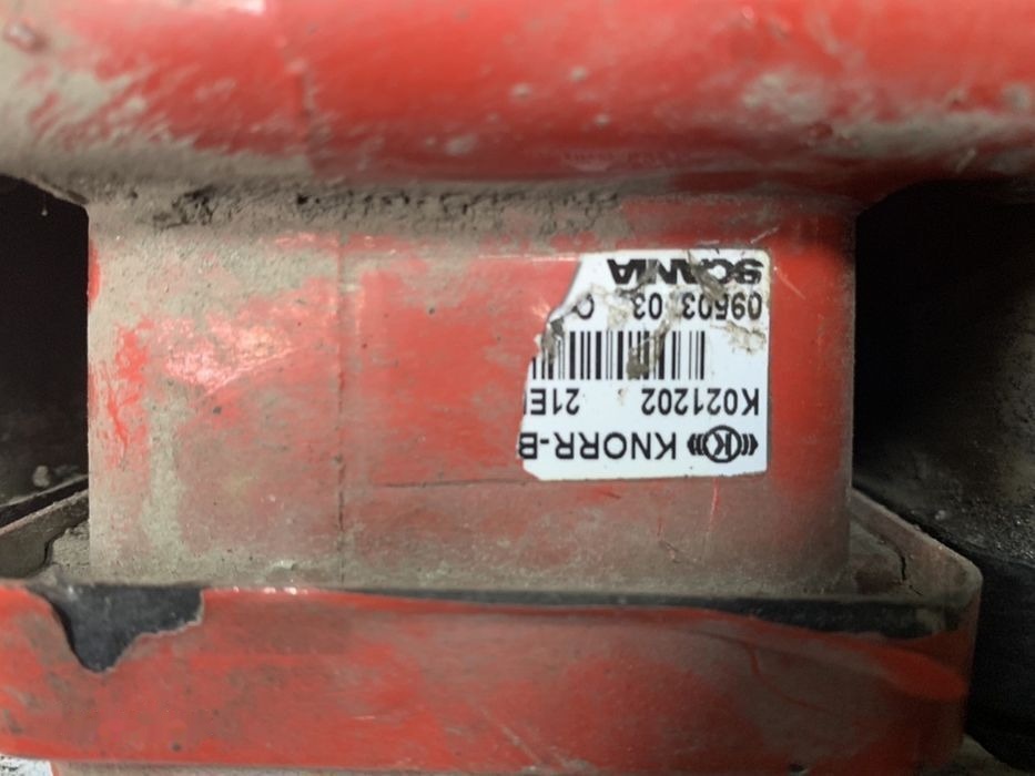 Knorr-Bremse Przód K000085 K000913 Scania Volvo RENAULT MAN K000913 K000085 K000914 - Válvula de freno para Camión: foto 3 Knorr-Bremse Przód K000085 K000913 Scania Volvo RENAULT MAN K000913 K000085 K000914 - Válvula de freno para Camión: foto 3