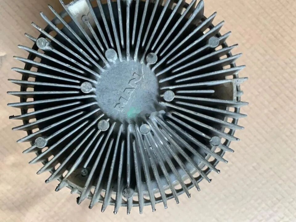 MAN 51065007119 MAN TGS, TGX EURO 6 51065007119 truck - Bomba de refrigerante para Camión: foto 1 MAN 51065007119 MAN TGS, TGX EURO 6 51065007119 truck - Bomba de refrigerante para Camión: foto 1