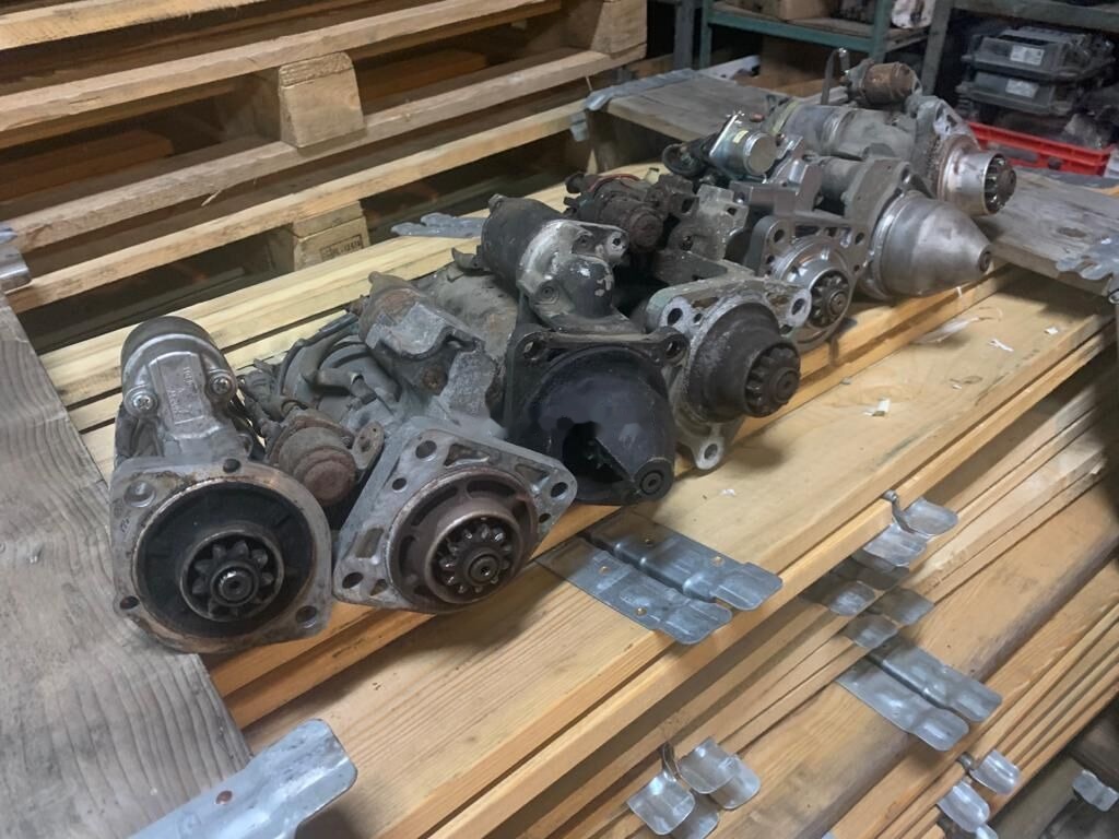 Mitsubishi M009T66371 Volvo FH13 truck - Arranque para Camión: foto 1 Mitsubishi M009T66371 Volvo FH13 truck - Arranque para Camión: foto 1