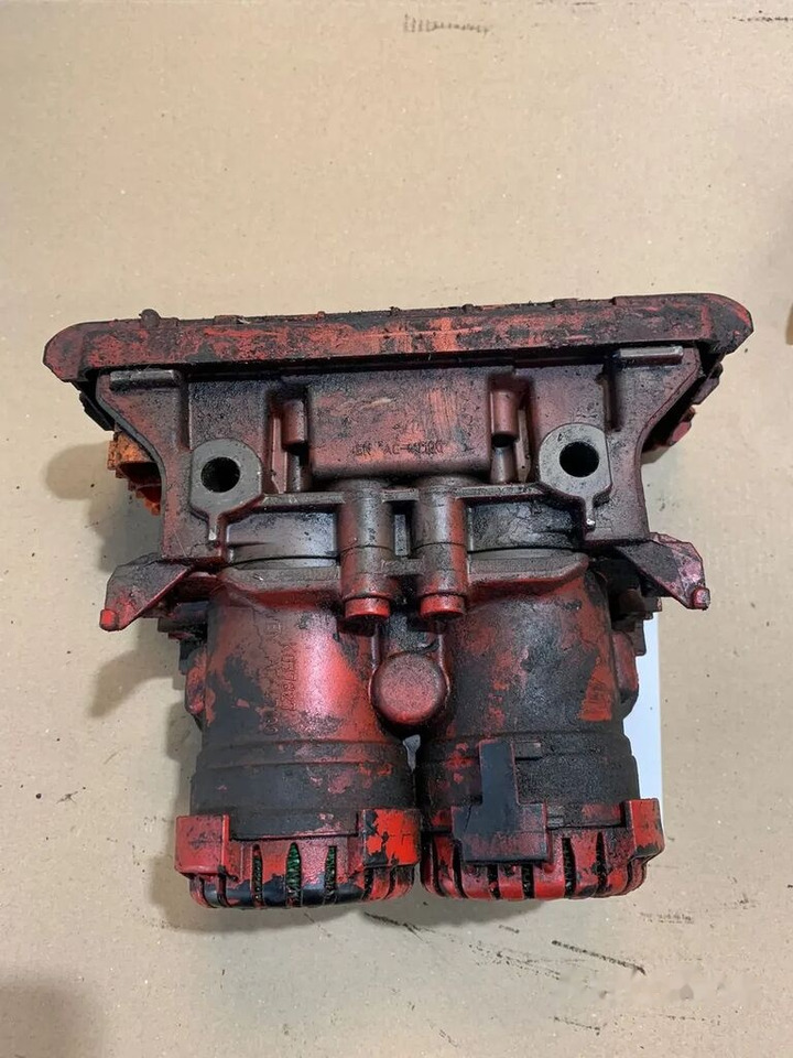 Modulator Podwójny KNORR BREMSE MAN K050210 Zawór EBS K050210 - Válvula de freno para Camión: foto 4 Modulator Podwójny KNORR BREMSE MAN K050210 Zawór EBS K050210 - Válvula de freno para Camión: foto 4