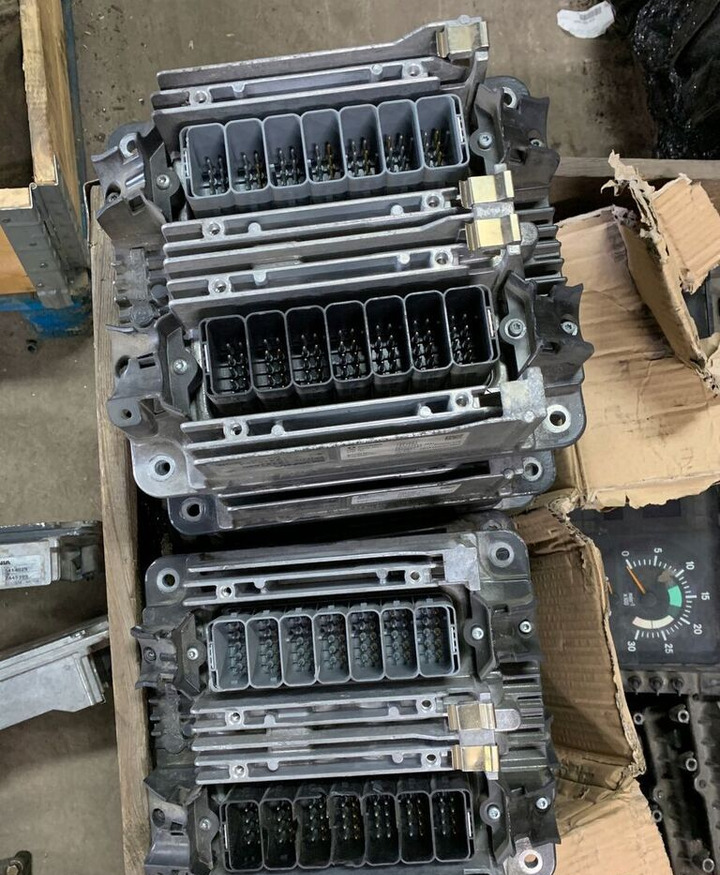 Silnika DC13147 E6 450   Scania - Unidad de control para Camión: foto 2 Silnika DC13147 E6 450   Scania - Unidad de control para Camión: foto 2