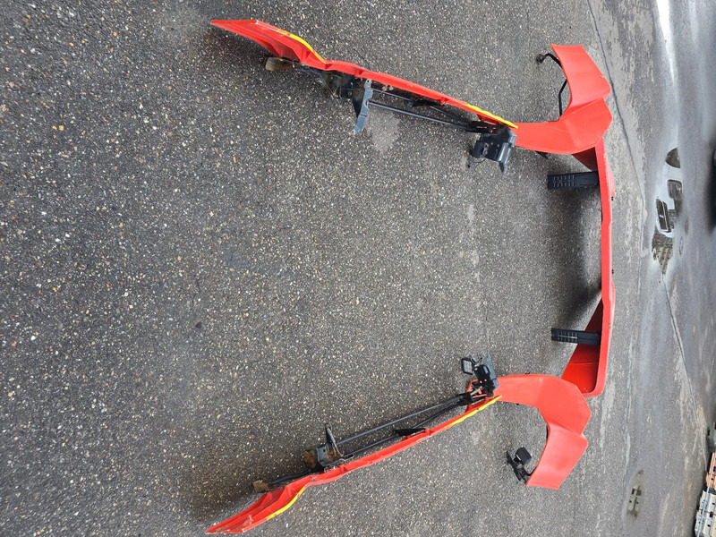 MAN TGX Spoiler - Aerodinámica/ Spoiler para Camión: foto 3 MAN TGX Spoiler - Aerodinámica/ Spoiler para Camión: foto 3