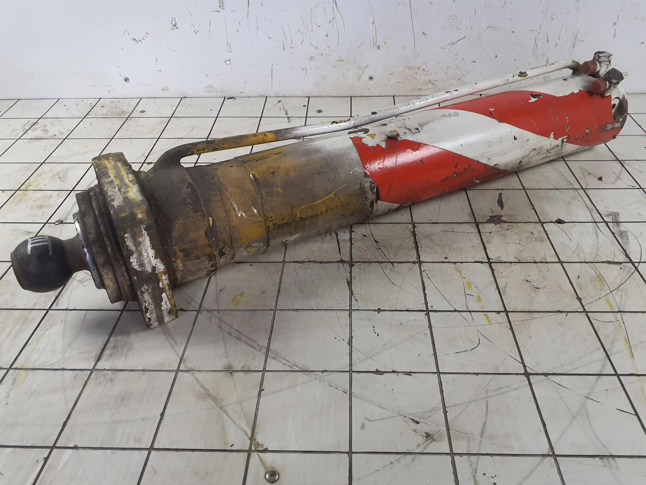 FAUN AUN RTF 30 outrigger cylinder - Cilindro hidráulico para Autogrúa: foto 3 FAUN AUN RTF 30 outrigger cylinder - Cilindro hidráulico para Autogrúa: foto 3