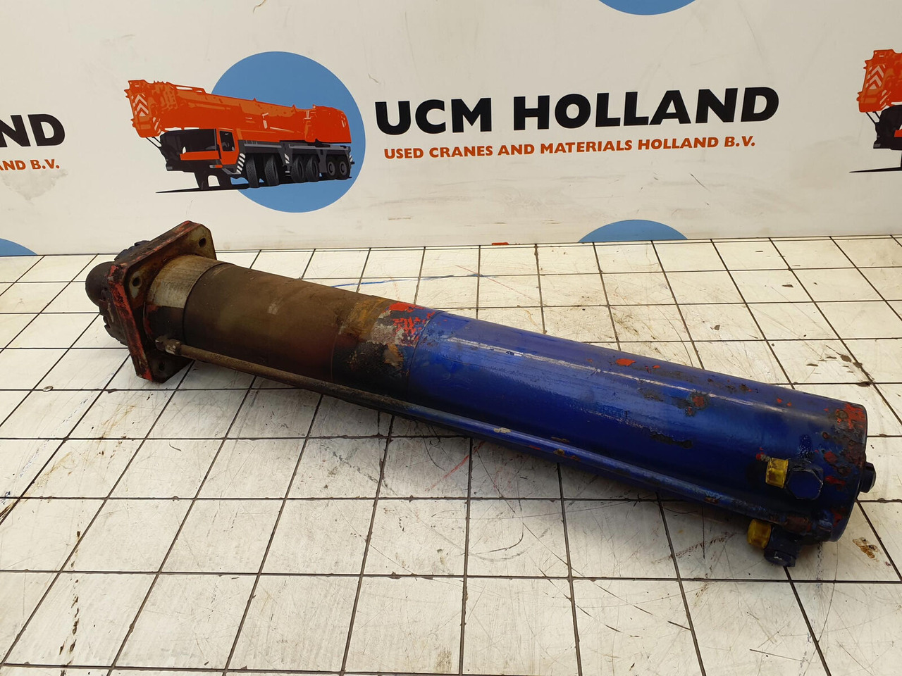 FAUN RTF 45 outrigger support cylinder - Cilindro hidráulico para Autogrúa: foto 4 FAUN RTF 45 outrigger support cylinder - Cilindro hidráulico para Autogrúa: foto 4